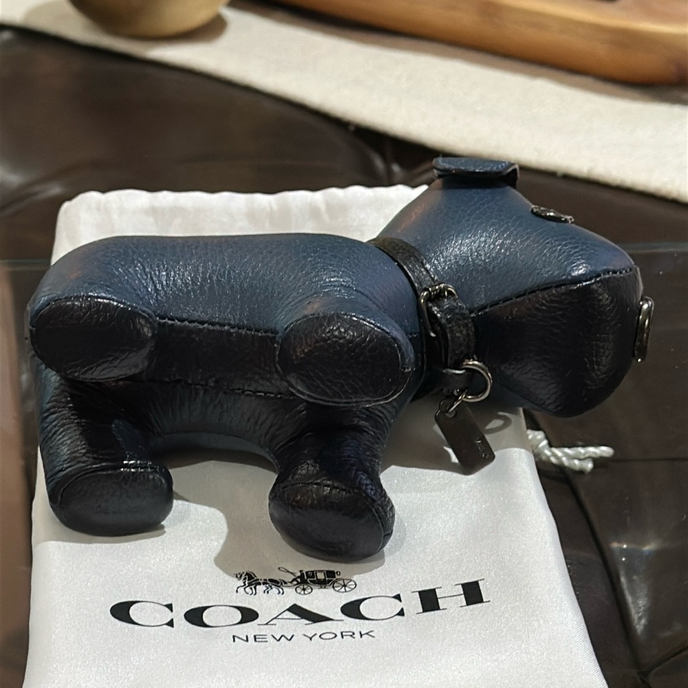 Authentic COACH Dog Paperweight in Blue, EUC - Picture 11 of 14